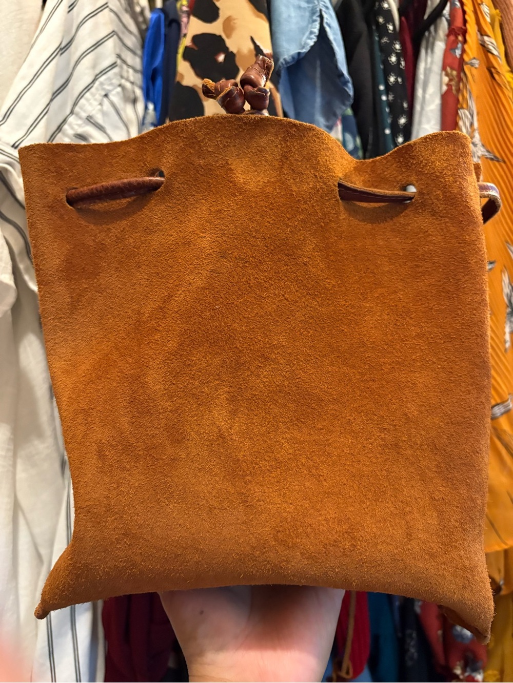 Portland Leather Goods | Large Bucket Bag | Nutmeg - Picture 14 of 17